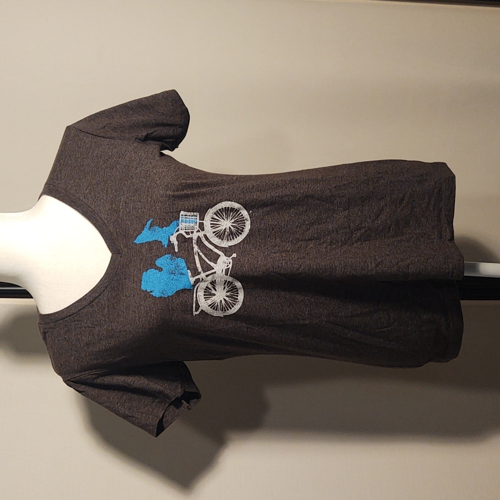 Livnfresh Michigan/Upper Peninsula Bicycle T-shirt - Sz. L